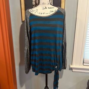 Sun & Moon Striped Bell-Sleeve Top (M)